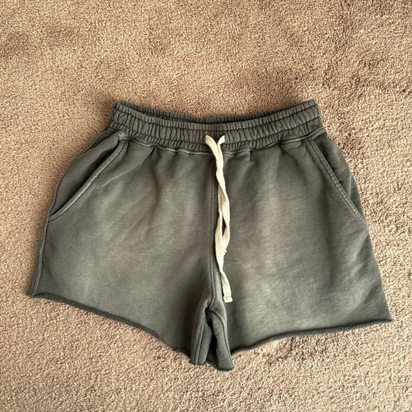 Mooji Mooji Sweat Shorts Aged Sage Green/Grey - Picture 1 of 10